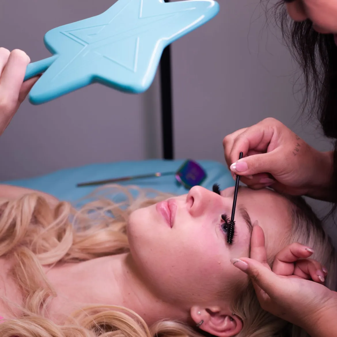 Mastery in Lash Artistry:  2 - Day Master the Art of Velvet Handmade Lash Extensions (DEPOSIT ONLY)