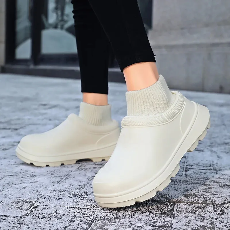 Men Warm Kitchen Working Shoes Non-Slip Fur Waterproof Chef Shoes Unisex Work Shoes Water Shoes Rain Cotton Boots